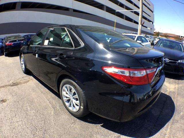 2017 Toyota Camry LE 4Dr Sedan